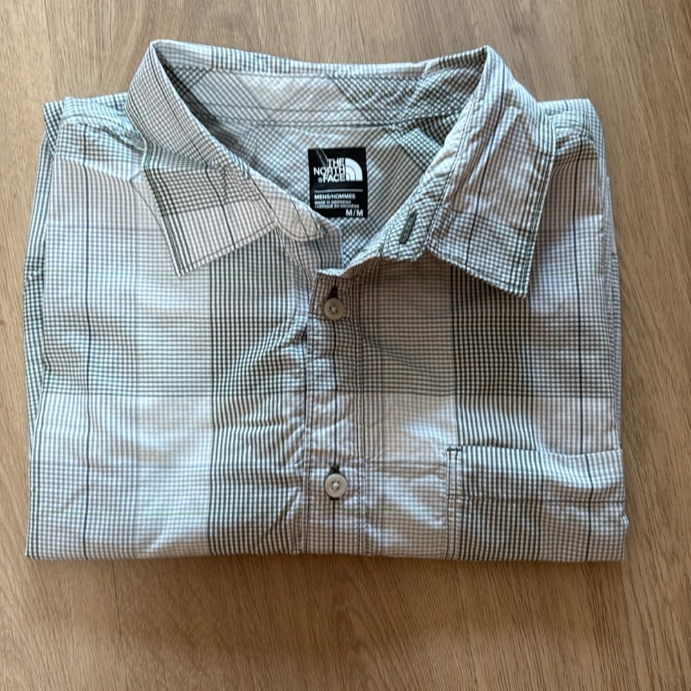 North Face men’s check button down shirt short sleeve travel hiking M